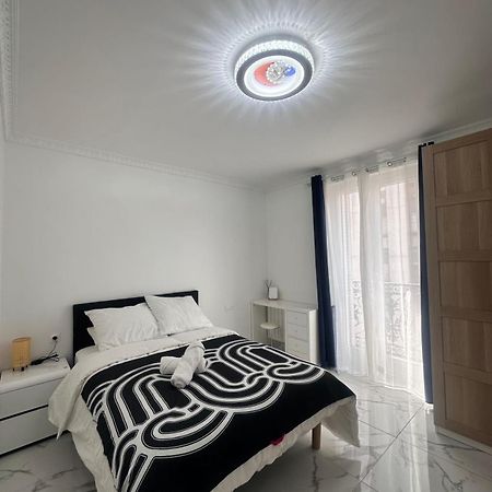 Superbe Appartement Renove Au Coeur De La Capitale Paris Exteriör bild