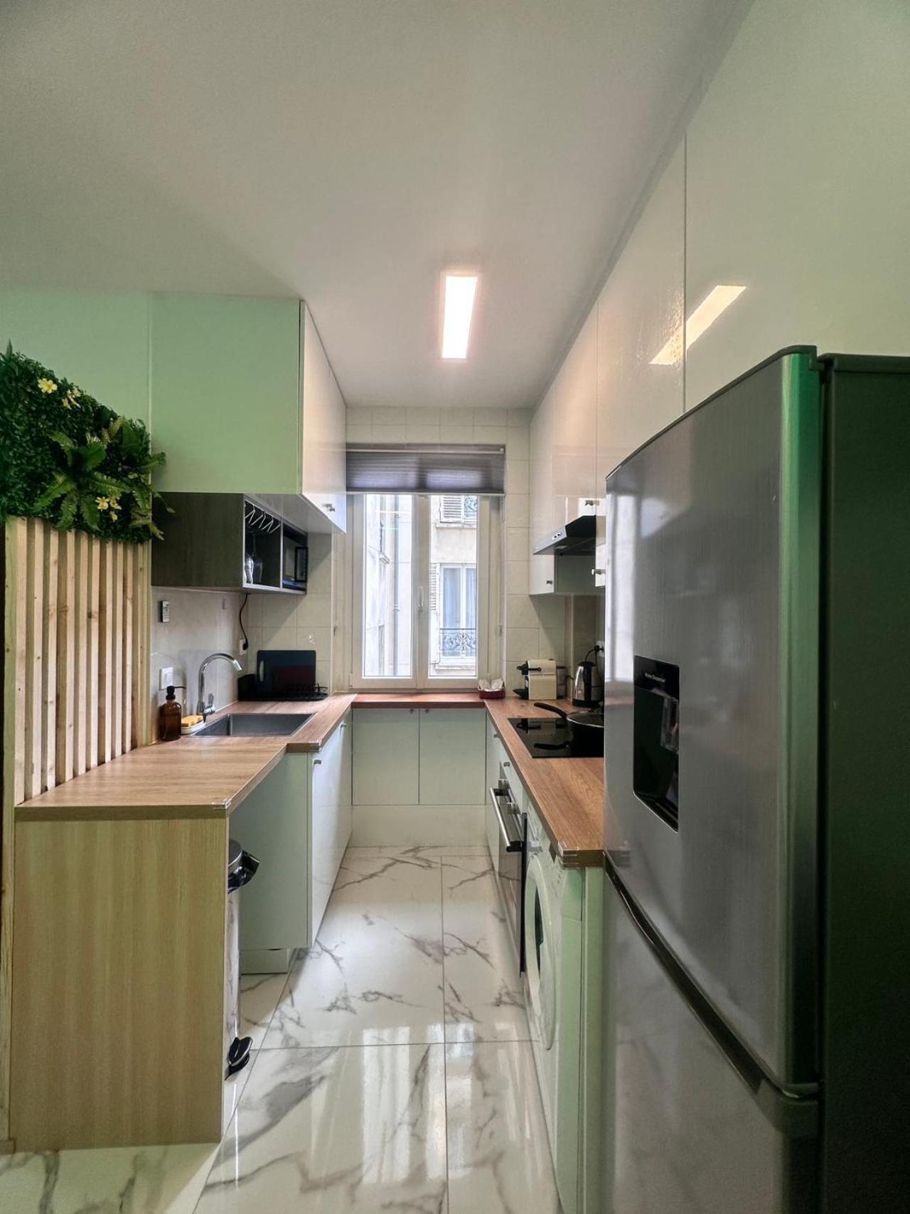Superbe Appartement Renove Au Coeur De La Capitale Paris Exteriör bild