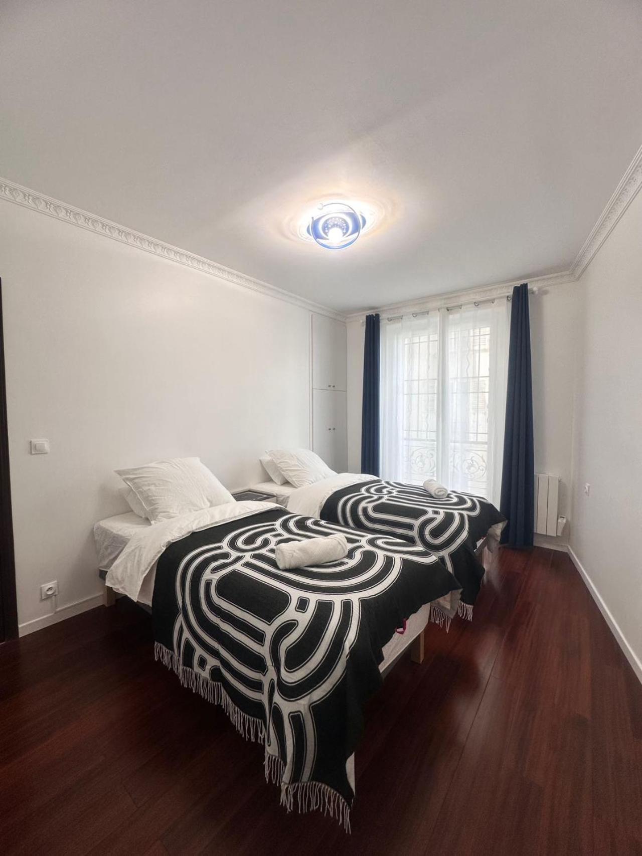 Superbe Appartement Renove Au Coeur De La Capitale Paris Exteriör bild